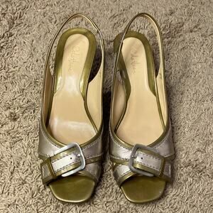 Cole Haan Women Gold/Olive Open Toe Buckle Sandals Size 8